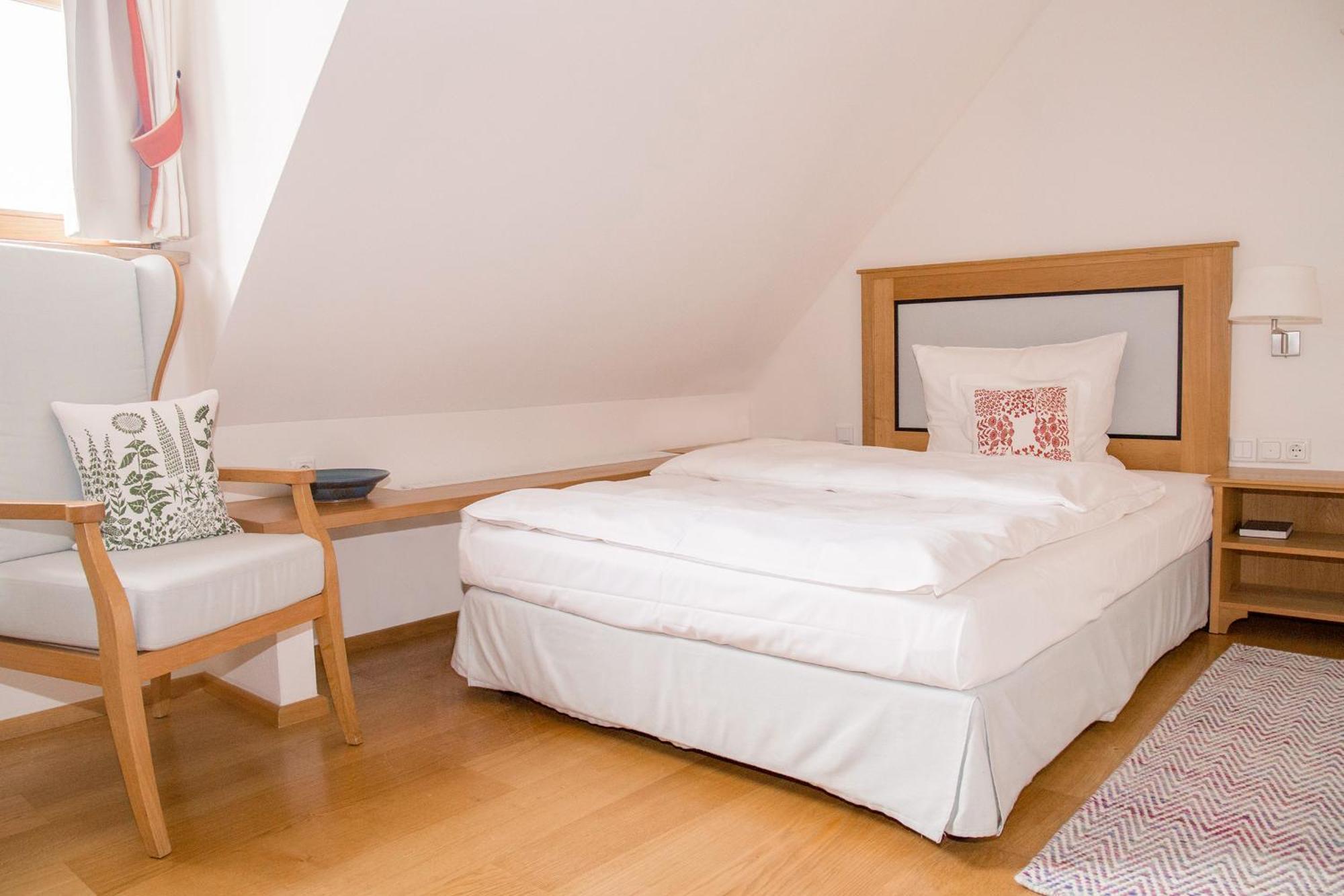 Gutshofhotel Winkler Braeu Lengenfeld  Buitenkant foto
